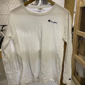 Champion tröja  - Fint chick