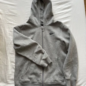 Nike hoodie - Zip-up Nike hoodie, super skick⭐️ 