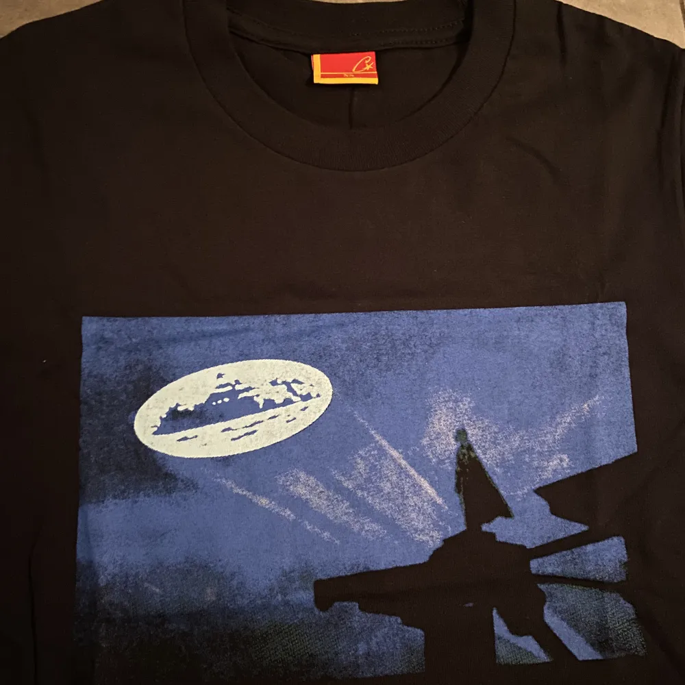 Corteiz Batman T-shirt i storlek XS. Nyskick bara använd några gånger. . T-shirts.