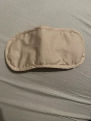 Sleeping mask - Unused without tags. From Søstrene grene, beige colored