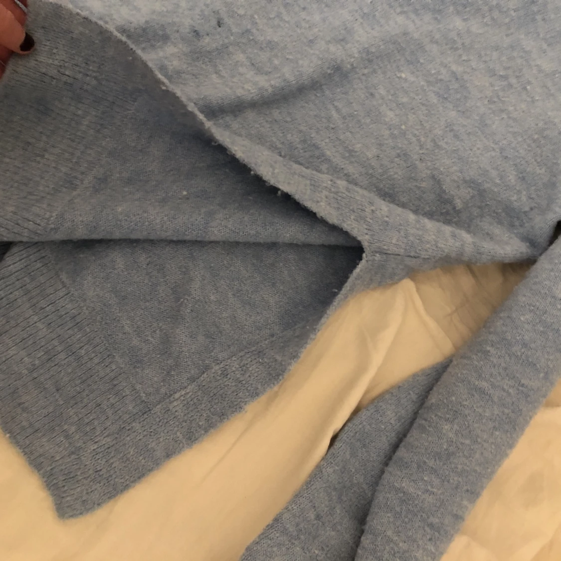 Blå stickad tröja  - 91