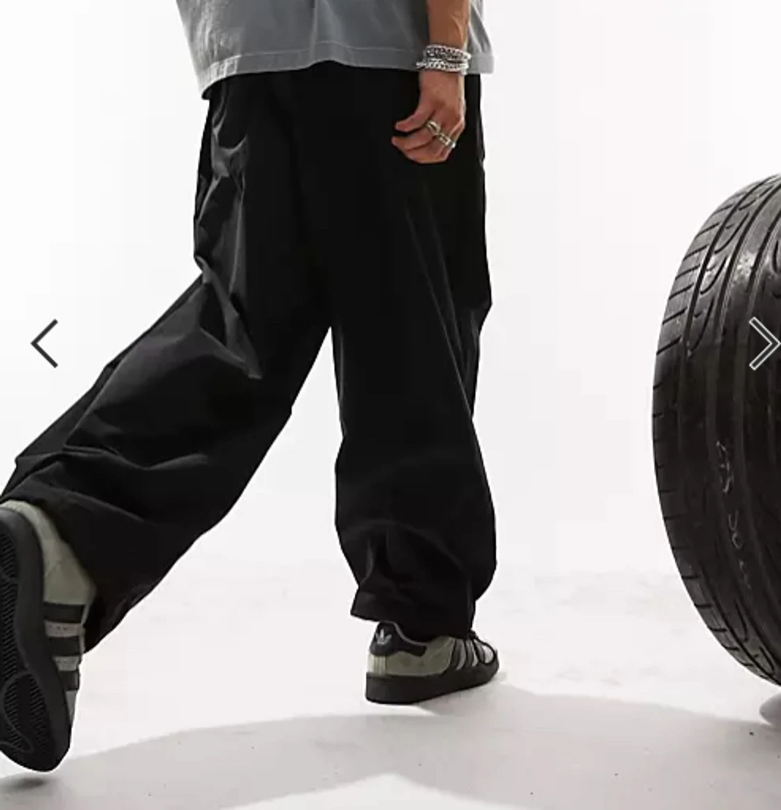 ASOS DESIGN – Svarta fallskärmsbyxor med ballongben i oversize - 90