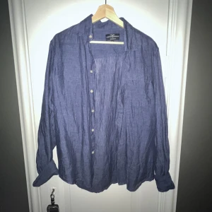 Hampton Republic Skjorta - Hampton Republic Skjorta // Skick: 9/10 // Använd lite men inget man ser // Skriv vid frågor 