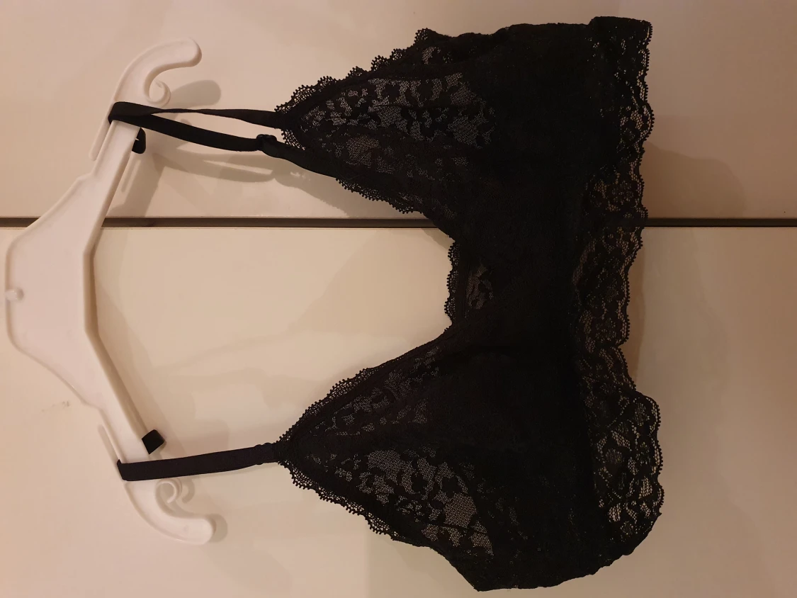 Svart lingerie från h&m - 90