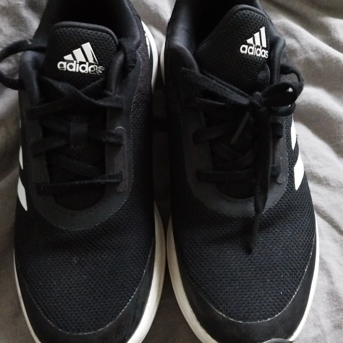 Adidas gympaskor  - 90