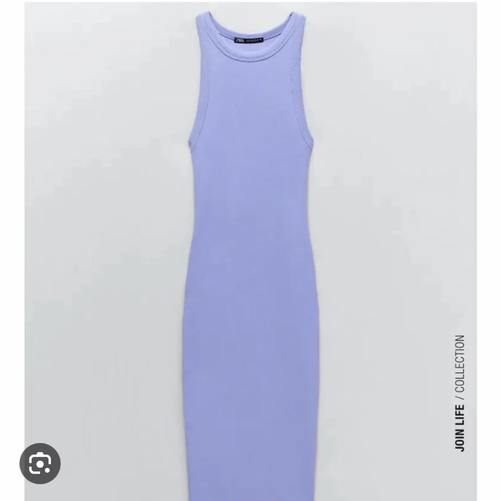 säljer denna jättefina klänningen från zara som aldrig kommit till användning! storlek s men passar både större o mindre då den är stretchig💓. Klänningar.