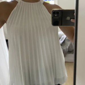 Hm linne  - Fint linne från hm som aldrig är använt då jag ej tycker de passar på mig!❤️