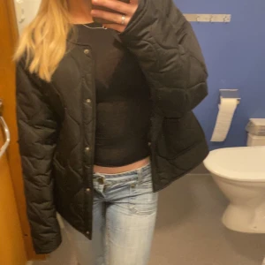 Jacka - Höstjacka i stl 40 men sitter som en S/M🫶🏼