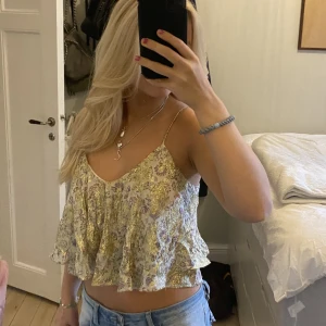 Topp från mango - Säljer denna as söta toppen från mango storlek S❤️