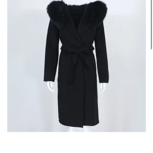 Giovanna kappa  - Aldrig använd. Inköpt på femenina of sweden för 3999kr 