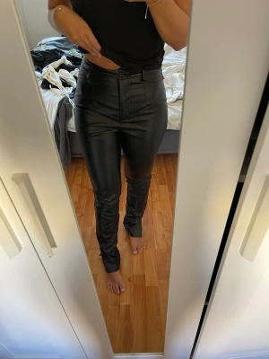 Skinnbyxor Missguided stl 36 - Aldrig använda 