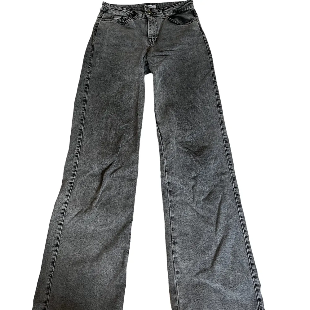 Madlady jeans i storlek 36/och tall. . Jeans & Byxor.