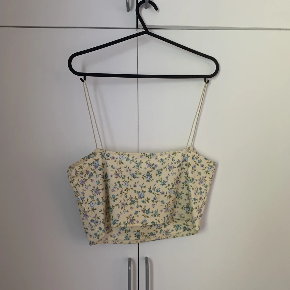 Blommig topp  - 91