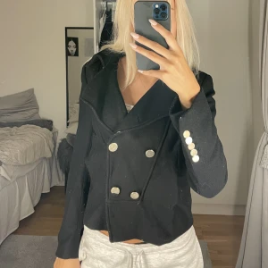 Kappa - Kort kappa från zara! Storlek xs