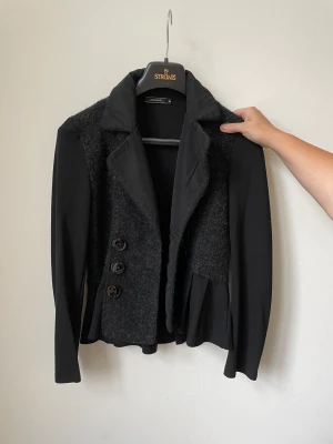 Kavaj  - Svart jacka/kavaj, storlek 36 (S)