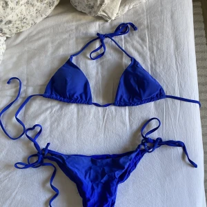 Bikini - Super fin blå bikini använd ett fåtal gånger under semester tvättar självklart innan, shein köpt för länge sen
