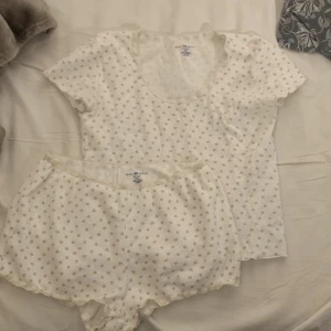 Brandy Melville pyjamas💗 - Köpt på Plick nyligen, får inte användning för den