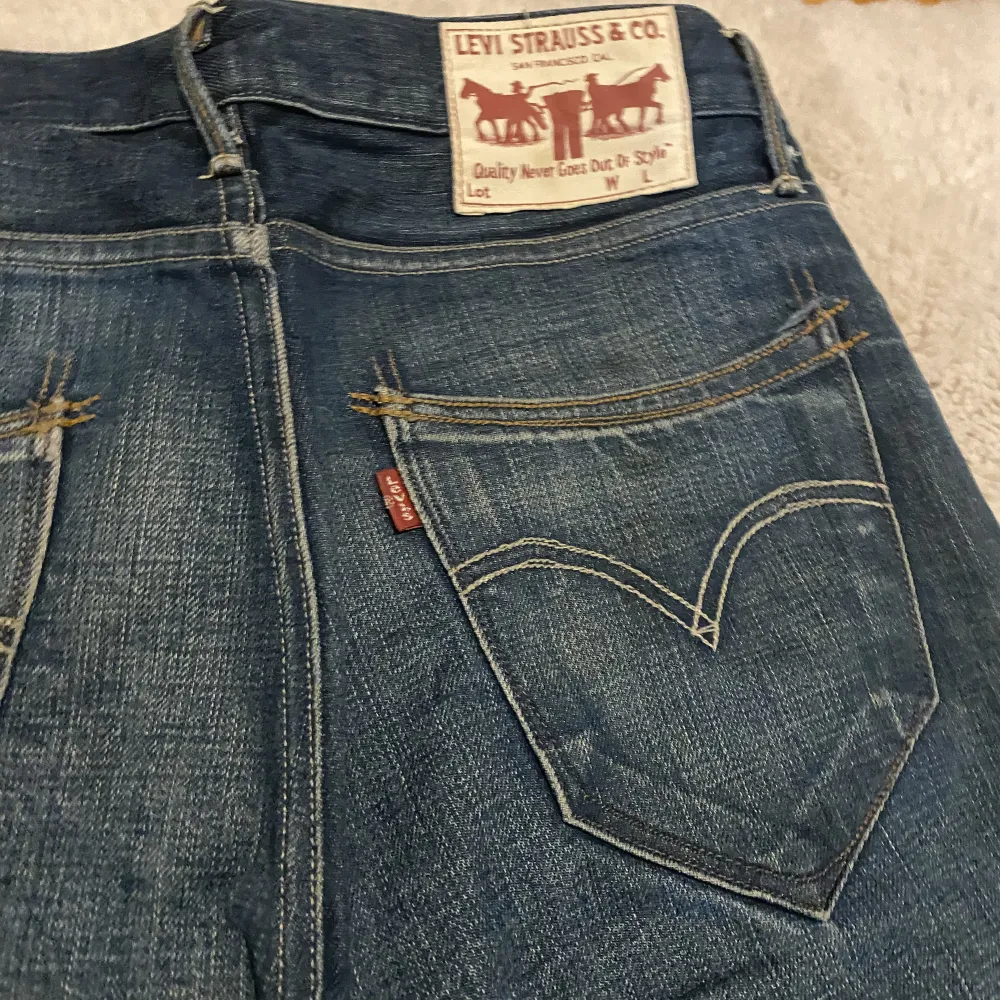 Levis jeans för män i jätte bra skick aldrig använd. Pris kan diskuteras (skriv för mer bilder). Jeans & Byxor.