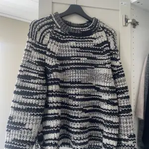 Säljer denna stickade tröja från Gina tricot ❤️ I storlek S. 