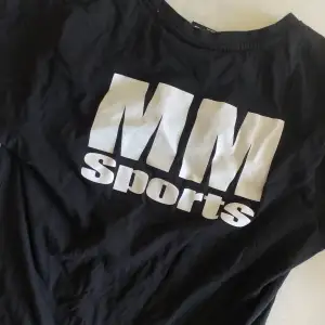 Ny mm sports tröja