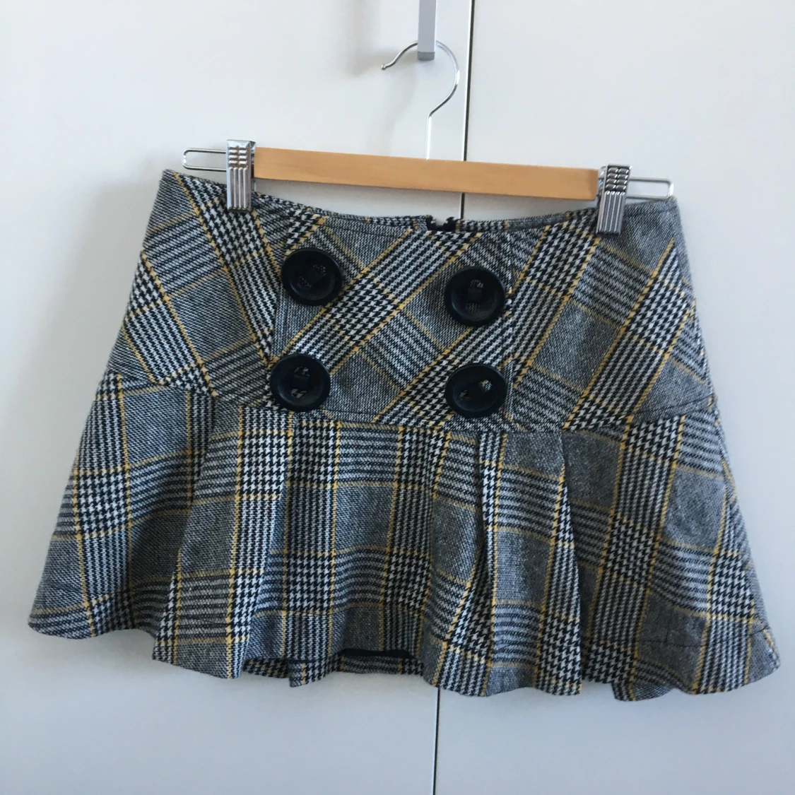 Rutig kjol, Morgan de Toi