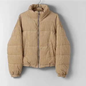 Beige pufferjacka vinterjacka - Jättevarm och tjock beige vinterjacka🥯