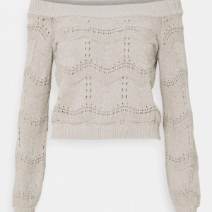 Off shoulder topp - Säljer denna toppen då den inte kommer till användning 💕