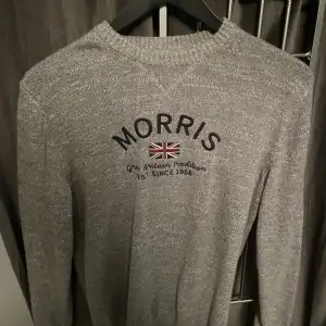 Morris tröja i storlek M men passar S. Lite använd men i väldigt bra skick