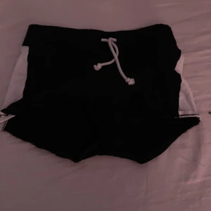 Shorts - Shorts storlek XS
