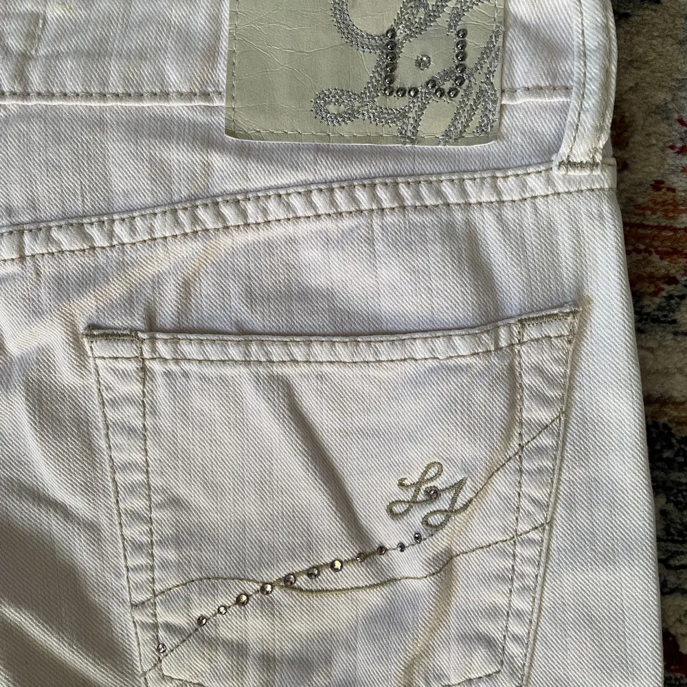 Säljer nu dessa fina byxor i  storleken 30. Made in Italy. 🌟 . Jeans & Byxor.