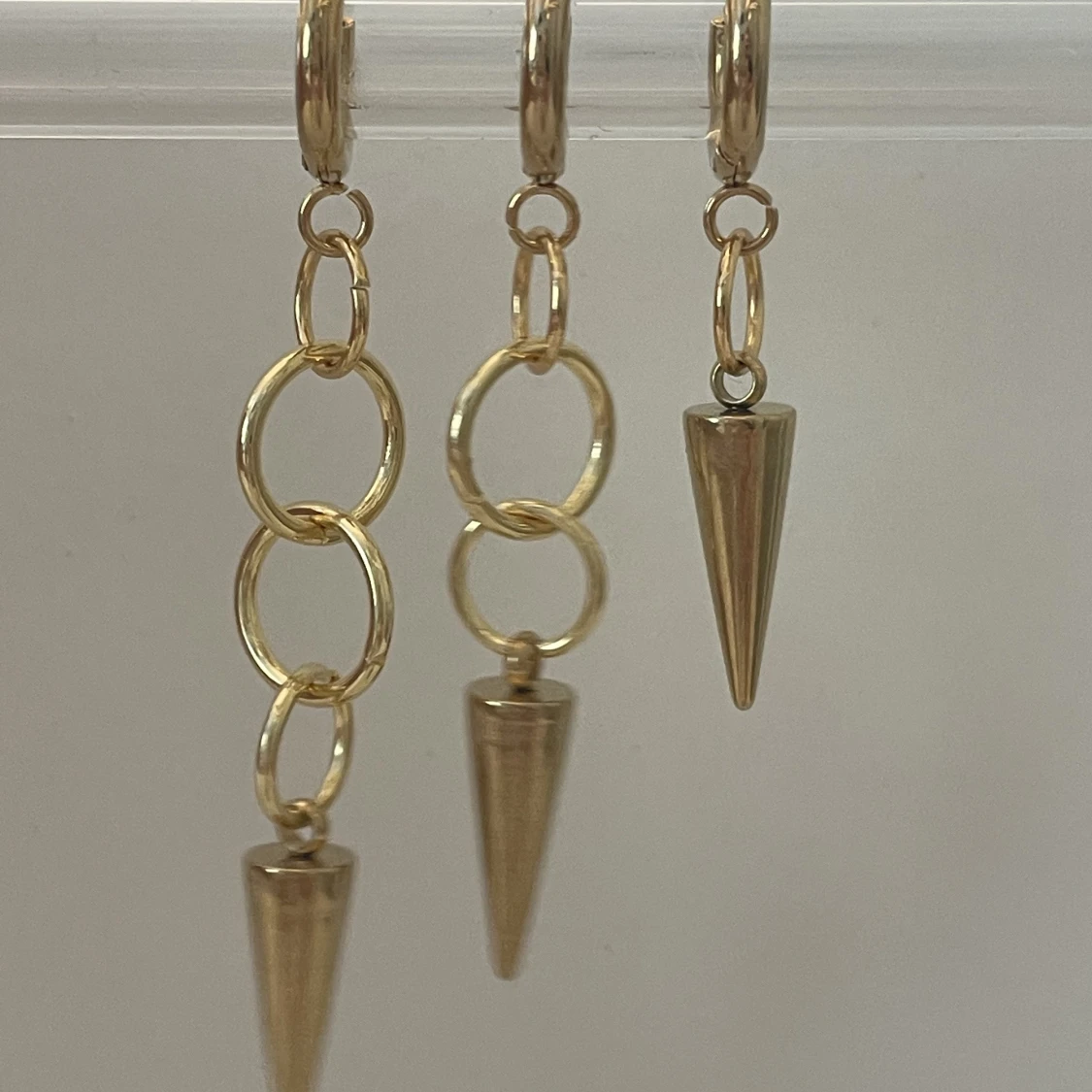 Layerd hoop earrings set- guld