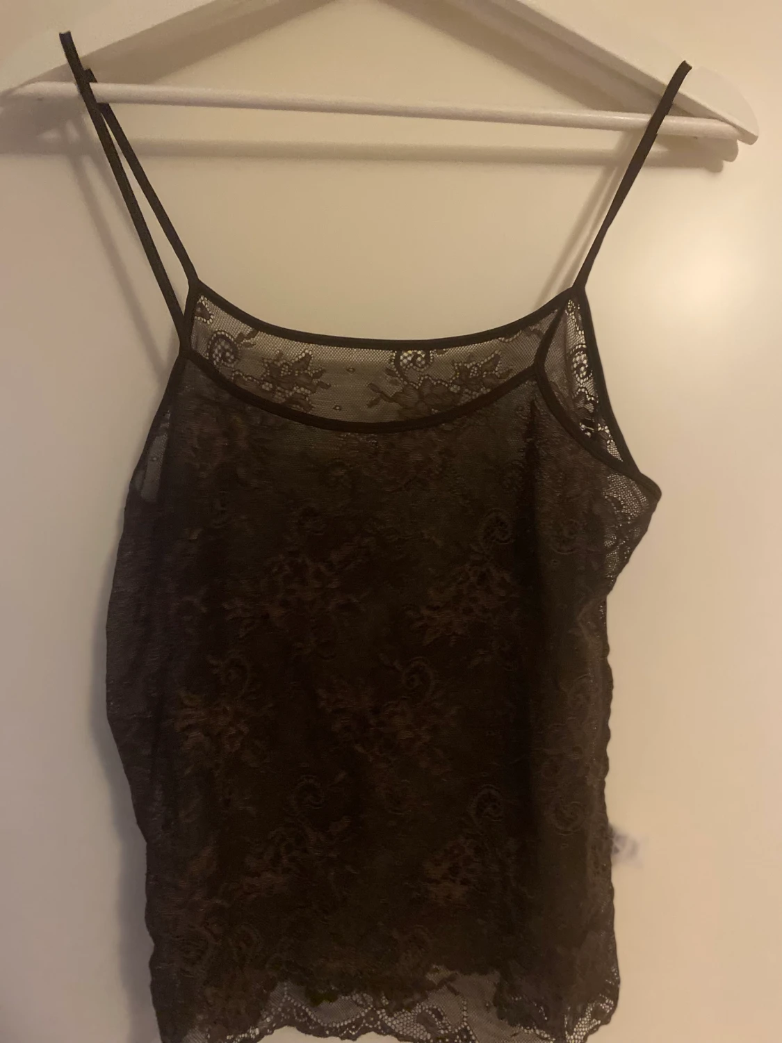 Brunt spets linne - 90