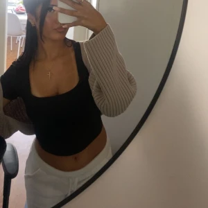 Hn kofta  - Säljer denna kofta från hm. Storlek M. Bra skick