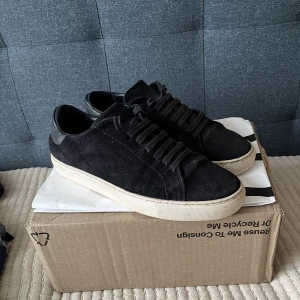 Arigato clean 90 - Säljer nu ett par arigato skor. Helt ok skick. Storlek 42.