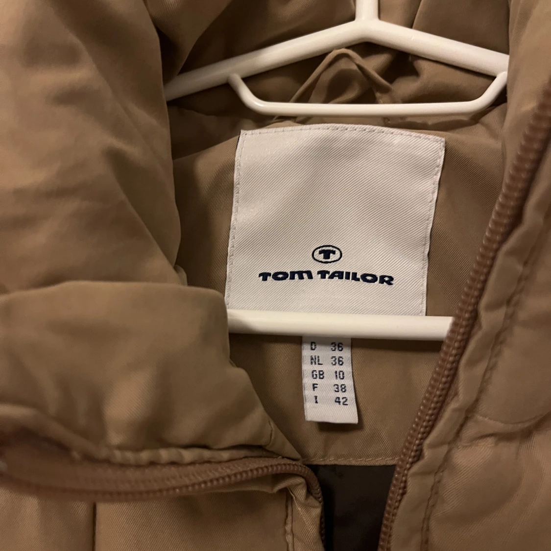 Tom Tailor väst  - 90