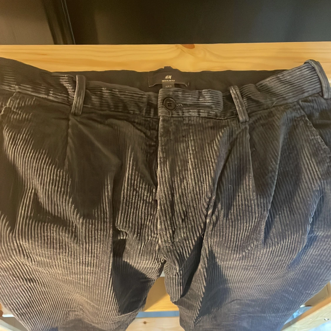 Mörkblå manchesterbyxor  - 90