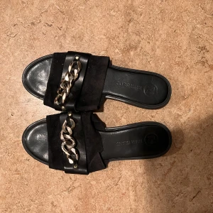 Tofflor med kedja - Använda fåtal ggr 