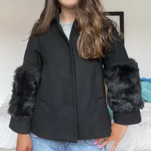 Jacka!  - Galet snygg jacka perfekt till hösten!