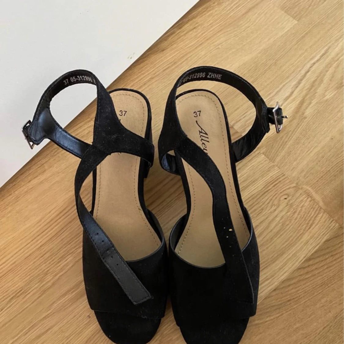 Svarta klackar  - 90