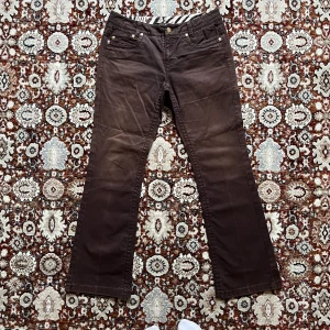 ROBERTO CAVALLI BYXOR - Säljes via instagram - @vintagelab.se.  Dm där för mått sitter mindre