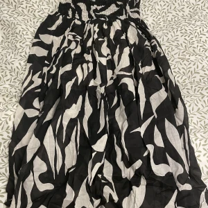 Kjol - Fin kjol i storlek M. Endast testad. 100kr