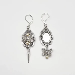 Handgjorda örhängen  - Handgjorda örhängen ●Material- rostfritt stål, zinklegeringar och pärlor ●Örhängeskrokar -silver925 . ☆☆Längd 6,5cm [Frakt 15kr]