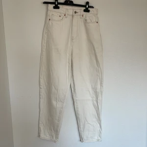 Jeans - Fint skick, använda fåtal gånger.