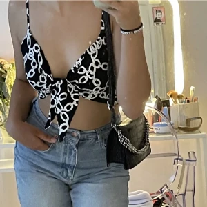 Sommar topp - Snygg sommar topp, aldrig använd 