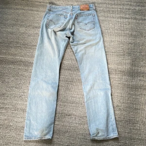 Levis vintage 501  - 501 i fint vintage skick! Size 32/34 sitter mer som 31/34