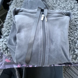 Tröja från Gina mjuk  - Säljer denna tröja med sup från Gina provad 