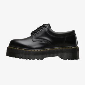 Dr. Martens - Ett par platform Dr. Martens i storlek 36. Modellen 1461 med polished smooth läder. I mycket fint skick, dock lite klister kvar ifrån sulor inuti skorna men inget man lägger märke till. Perfekta till hösten, Nypris 2405kr! 💓