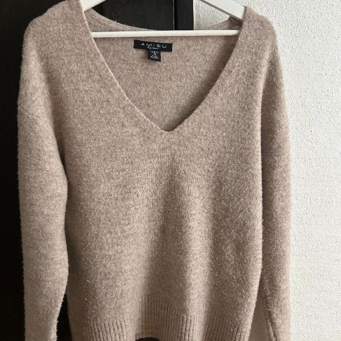 Beige stickad tröja - 90