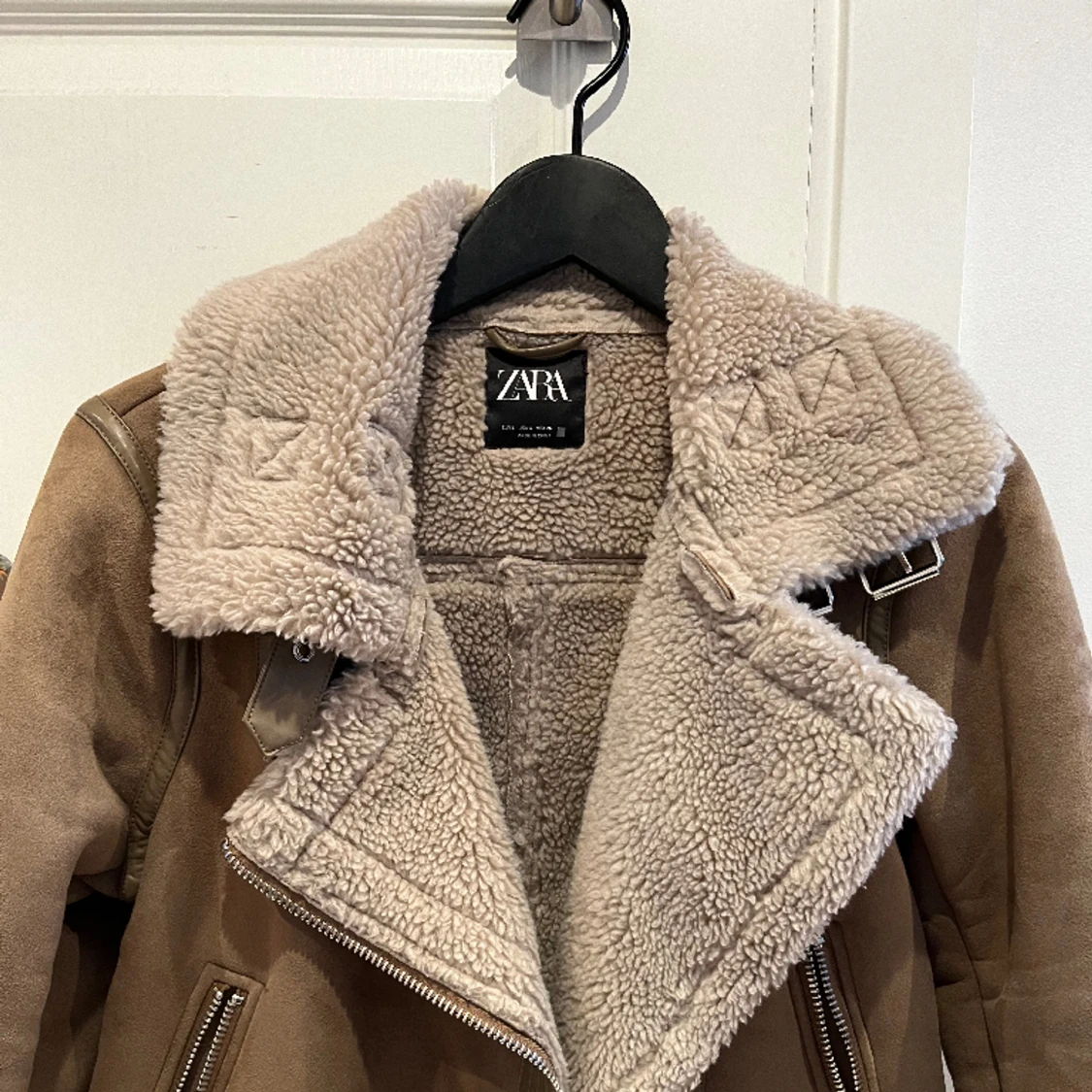 Jacka med teddyfoder - 90