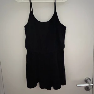 Shortsdress - Använd ett par gånger väldigt bekväm för att bara vara hemma. Bra skick